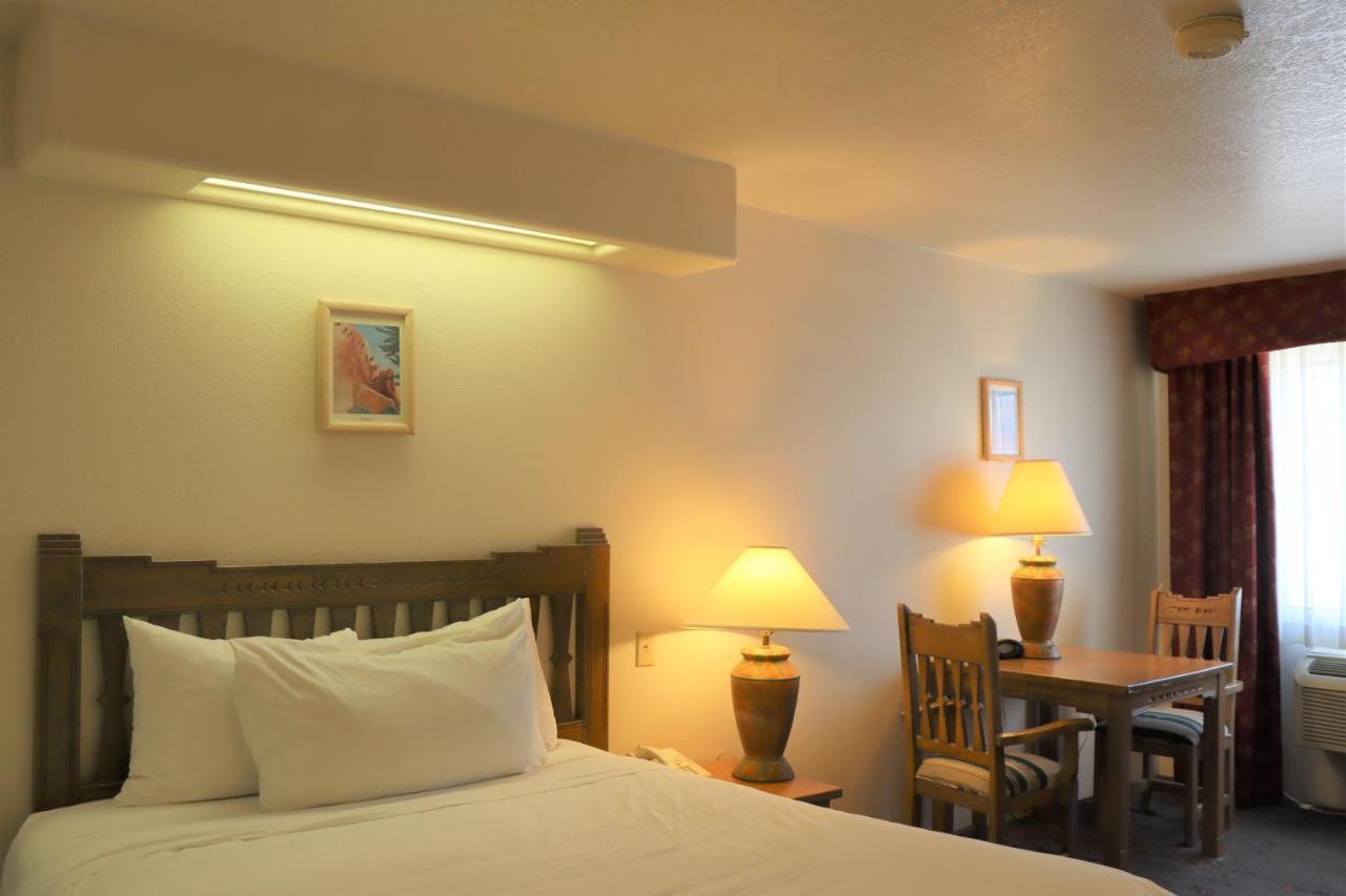 Sagebrush Inn & Suites Taos Dış mekan fotoğraf